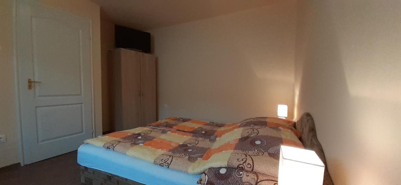 Rozika Apartman Ii. Hajdúszoboszló Εξωτερικό φωτογραφία